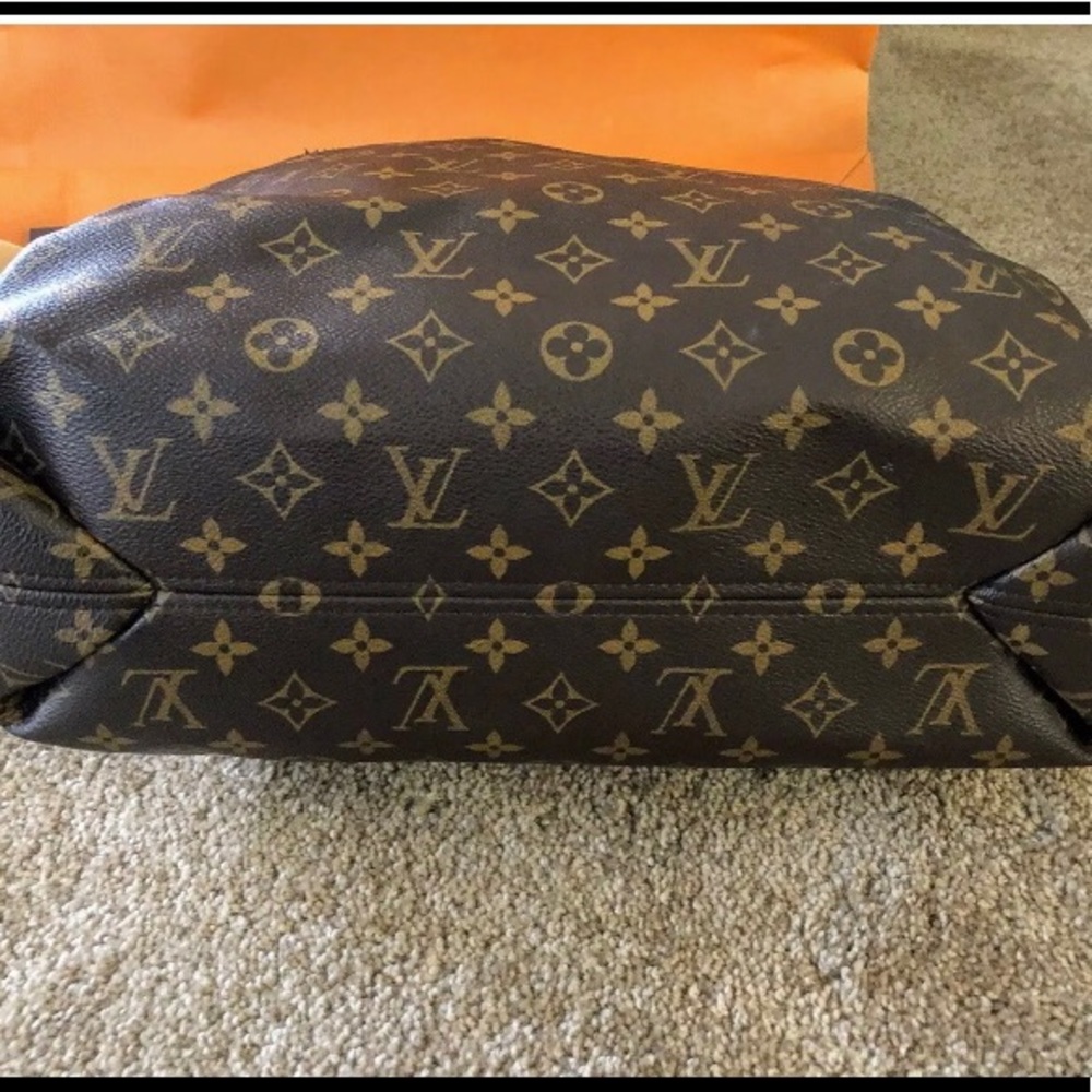 SOLD Louis Vuitton Discontinued Sully MM Hobo - Picture 4 of 8